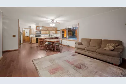 1324  Rhynie Ct, West Bend, WI 53095 - Photo 16