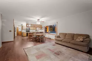 1324 Rhynie Ct, West Bend, WI 53095 - Photo 16