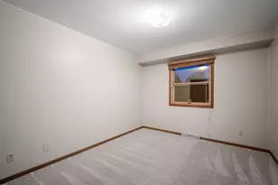 1324 Rhynie Ct, West Bend, WI 53095 - Photo 18