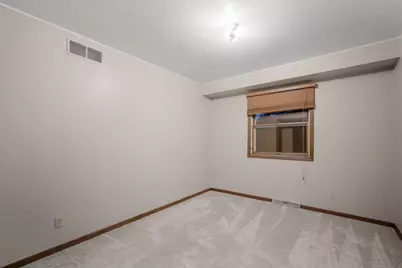 1324  Rhynie Ct, West Bend, WI 53095 - Photo 20