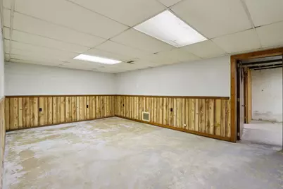 2719  Henry St, Sheboygan, WI 53081 - Photo 28