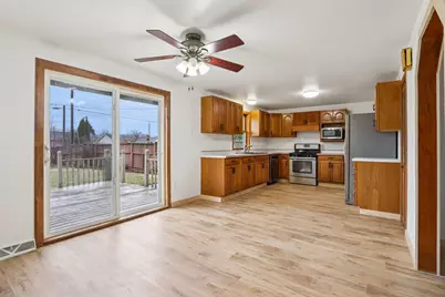 2719  Henry St, Sheboygan, WI 53081 - Photo 14