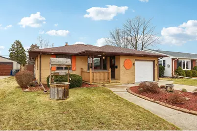 2719  Henry St, Sheboygan, WI 53081 - Photo 4