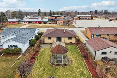 2719  Henry St, Sheboygan, WI 53081 - Photo 38