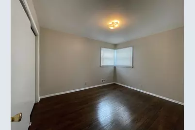 5806 N 76th St #2, Milwaukee, WI 53218 - Photo 6