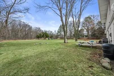 8710 W Hawthorne Ln, Franklin, WI 53132 - Photo 42