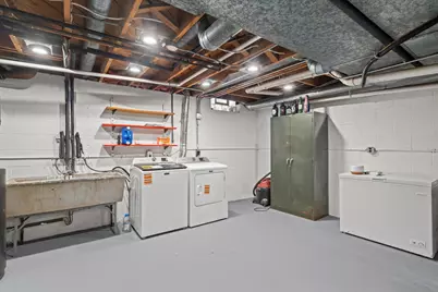 8710 W Hawthorne Ln, Franklin, WI 53132 - Photo 36