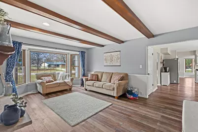 8710 W Hawthorne Ln, Franklin, WI 53132 - Photo 18