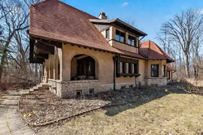 6789 N Elm Tree Rd, Glendale, WI 53217 - Photo 30