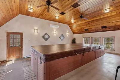 6789 N Elm Tree Rd, Glendale, WI 53217 - Photo 22