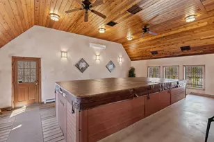 6789 N Elm Tree Rd, Glendale, WI 53217 - Photo 22