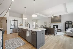 N51W18906 Quietwood Dr, Menomonee Falls, WI 53046 - Photo 8