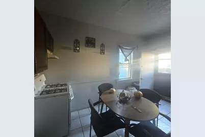 1206 W Scott St, Milwaukee, WI 53204 - Photo 8