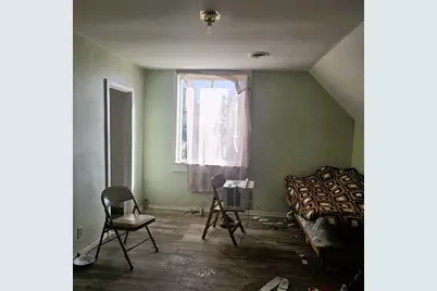 2335 S 7th St, Milwaukee, WI 53215 - Photo 8