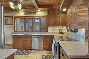 125 Kendall St, Burlington, WI 53105 - Photo 10