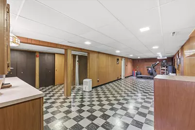 8205 W Beloit Rd, West Allis, WI 53219 - Photo 20