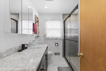 8205 W Beloit Rd, West Allis, WI 53219 - Photo 10