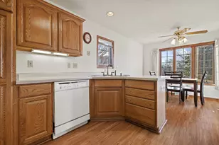 4731 Kingdom Ct, Racine, WI 53402 - Photo 10