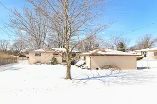 703 Perry Ave, Racine, WI 53406 - Photo 18