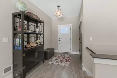 N54W23830  Limestone Ct, Sussex, WI 53089 - Photo 2