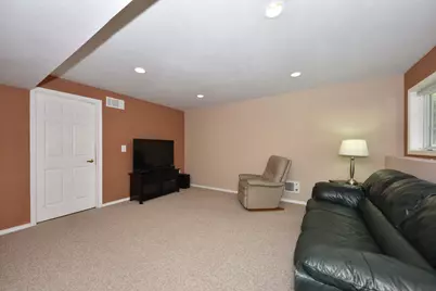 N59W17764  Meadow Ct, Menomonee Falls, WI 53051 - Photo 36