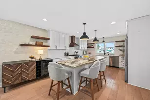 2322 S Lenox St, Milwaukee, WI 53207 - Photo 10