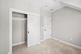 2322 S Lenox St, Milwaukee, WI 53207 - Photo 24