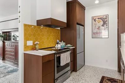 1714 E Kane Pl #K, Milwaukee, WI 53202 - Photo 4