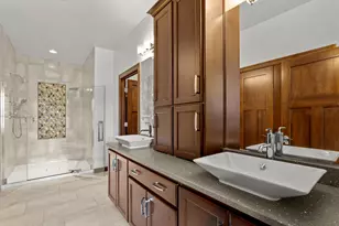 2345 Silveridge Dr, Manitowoc, WI 54220 - Photo 16