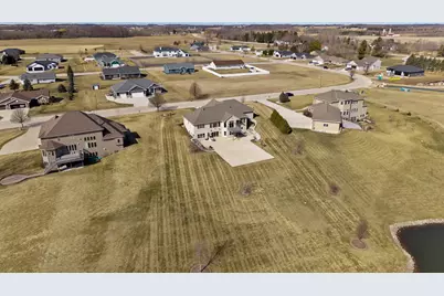 2345  Silveridge Dr, Manitowoc, WI 54220 - Photo 46