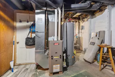 2331 S 61st St, West Allis, WI 53219 - Photo 20