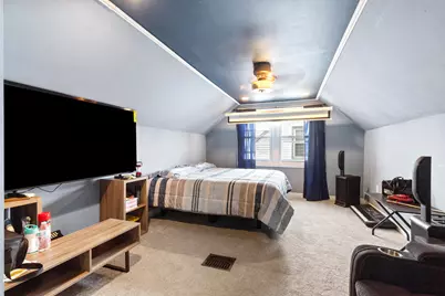 2331 S 61st St, West Allis, WI 53219 - Photo 6