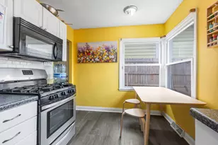 2331 S 61st St, West Allis, WI 53219 - Photo 12