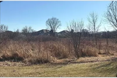 949  Quinlan Dr, Pewaukee, WI 53072 - Photo 22