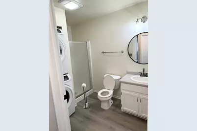 949  Quinlan Dr, Pewaukee, WI 53072 - Photo 16