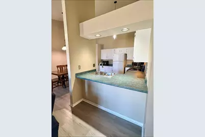 949  Quinlan Dr, Pewaukee, WI 53072 - Photo 6