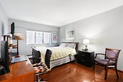 1919 N Summit Ave #1C, Milwaukee, WI 53202 - Photo 12