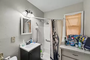 2276 N 94th St, Wauwatosa, WI 53226 - Photo 12