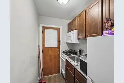 2276 N 94th St, Wauwatosa, WI 53226 - Photo 14