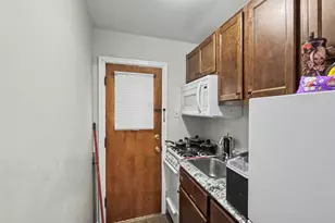 2276 N 94th St, Wauwatosa, WI 53226 - Photo 14