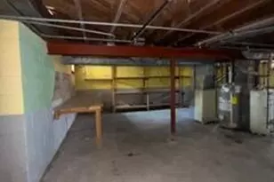 2728 S 83rd Pl, West Allis, WI 53219 - Photo 12