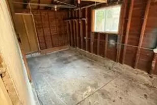 2728 S 83rd Pl, West Allis, WI 53219 - Photo 22