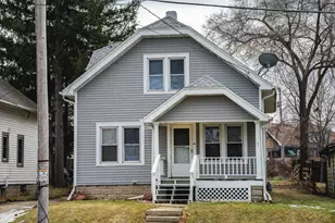 454 W Kilbourn Ave, West Bend, WI 53095 - Photo 1