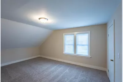 454 W Kilbourn Ave, West Bend, WI 53095 - Photo 18