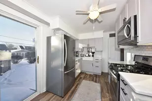 135 S 81st St, Milwaukee, WI 53214 - Photo 10