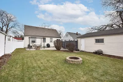 135 S 81st St, Milwaukee, WI 53214 - Photo 32
