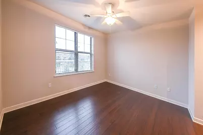 4120 S Lake Dr #450, Saint Francis, WI 53225 - Photo 12