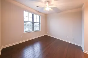 4120 S Lake Dr, Saint Francis, WI 53225 - Photo 12