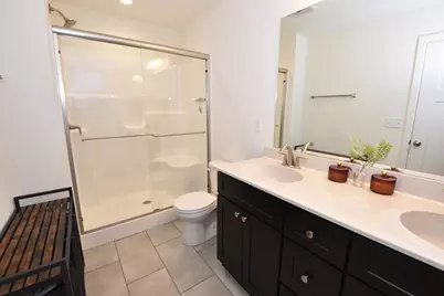 1870  Nottingham Dr, Racine, WI 53182 - Photo 22