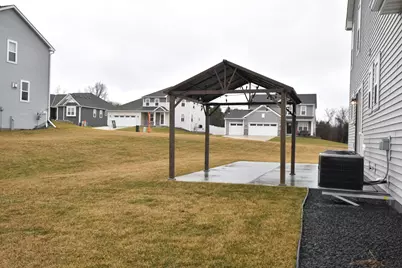 1870  Nottingham Dr, Racine, WI 53182 - Photo 36